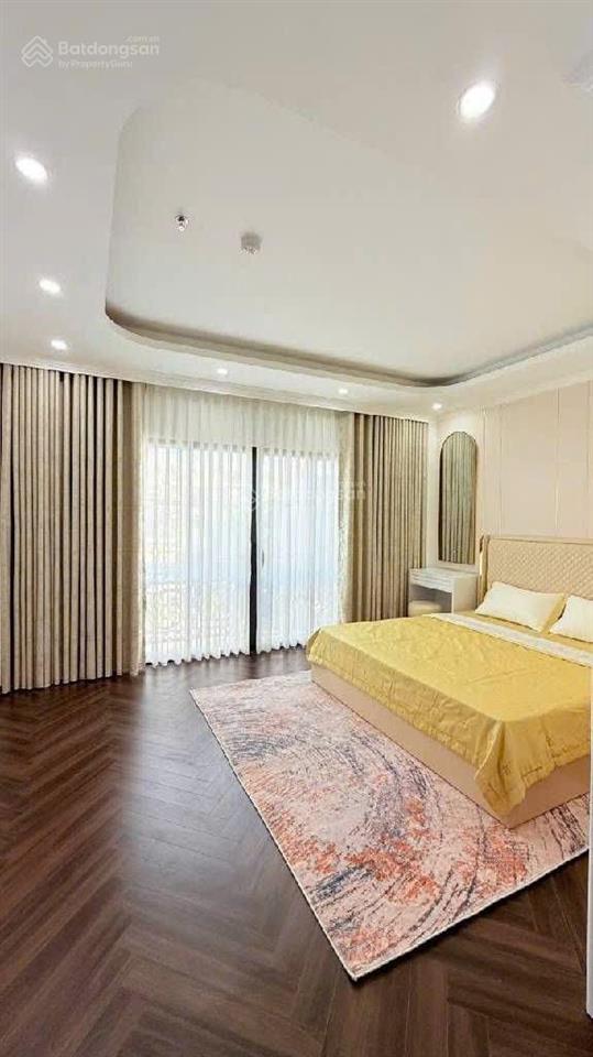 Mặt phố đại la  trần đại nghĩa quy hoạch ổn định  40m2 mt5m 7 tầng thang máy nhỉnh 20 đồng.