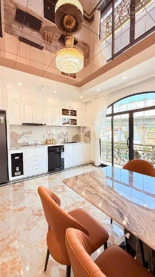 Mặt phố đại la  trần đại nghĩa quy hoạch ổn định  40m2 mt5m 7 tầng thang máy nhỉnh 20 đồng.