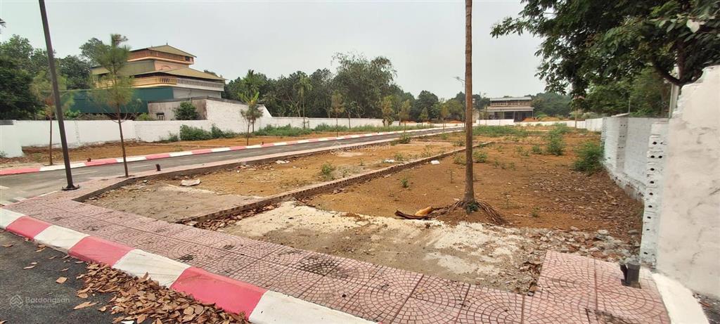 Bán đất hòa lạc gần đhqg, trung tâm công nghệ cao, 2.4 tỷ 100m2 full thổ cư, giá tốt, sổ đỏ cầm tay