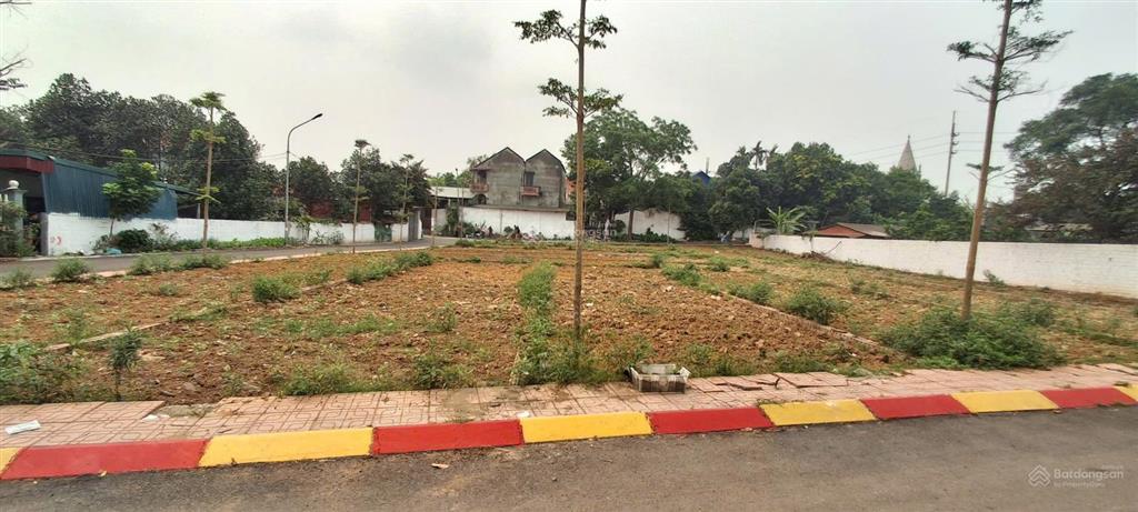 Bán đất hòa lạc gần đhqg, trung tâm công nghệ cao, 2.4 tỷ 100m2 full thổ cư, giá tốt, sổ đỏ cầm tay