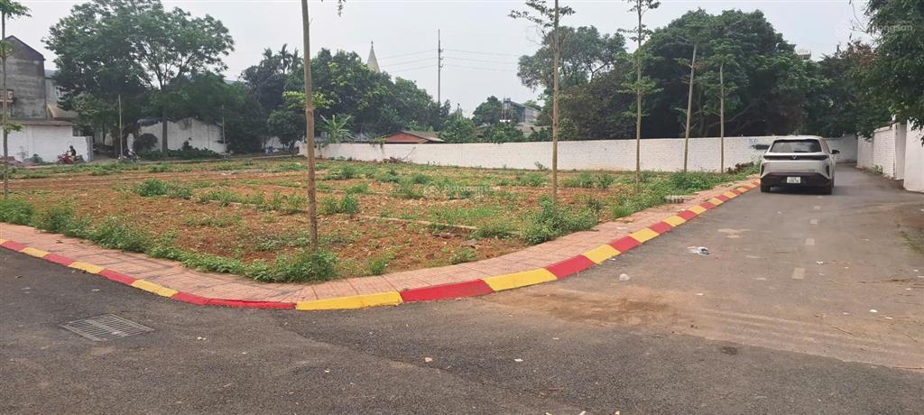 Bán đất hòa lạc gần đhqg, trung tâm công nghệ cao, 2.4 tỷ 100m2 full thổ cư, giá tốt, sổ đỏ cầm tay