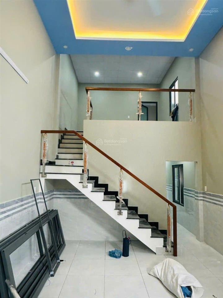 Nhà hẻm ô tô thới tam thôn 17 hóc môn 80m giá chỉ 3,2 tỷ