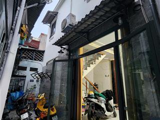 Nhà nhỏ hiếm quận 12 sổ vuông đẹp không quy hoạch pháp lý chuẩn