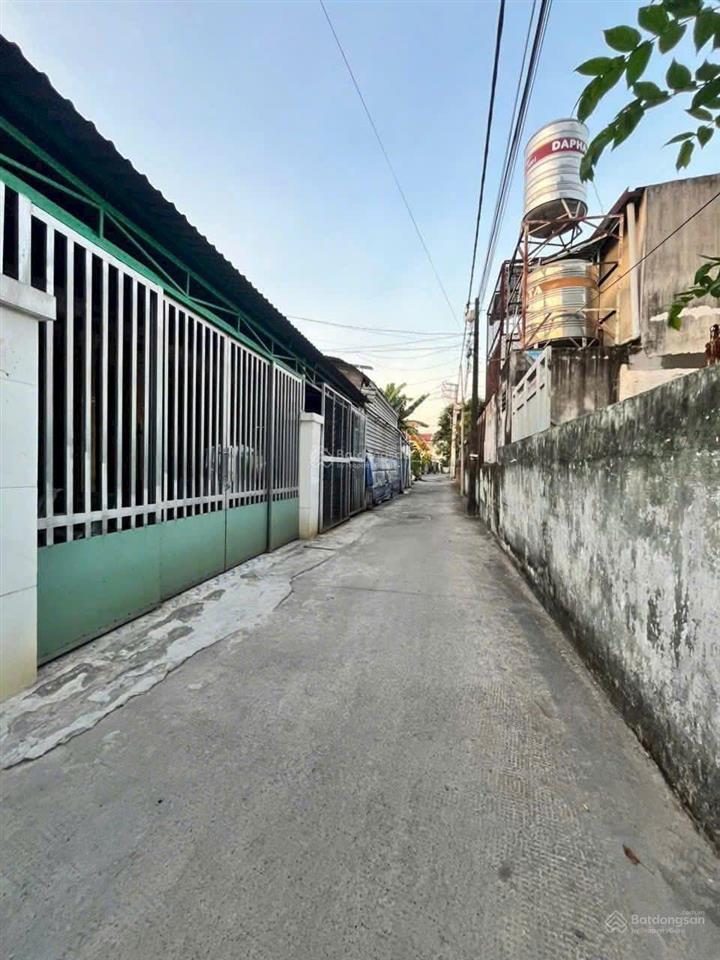 Nhà shr tt hóc môn hẻm ô tô 88m 5.25 tỷ vị trí thị trấn hóc môn sát lý thường kiệt