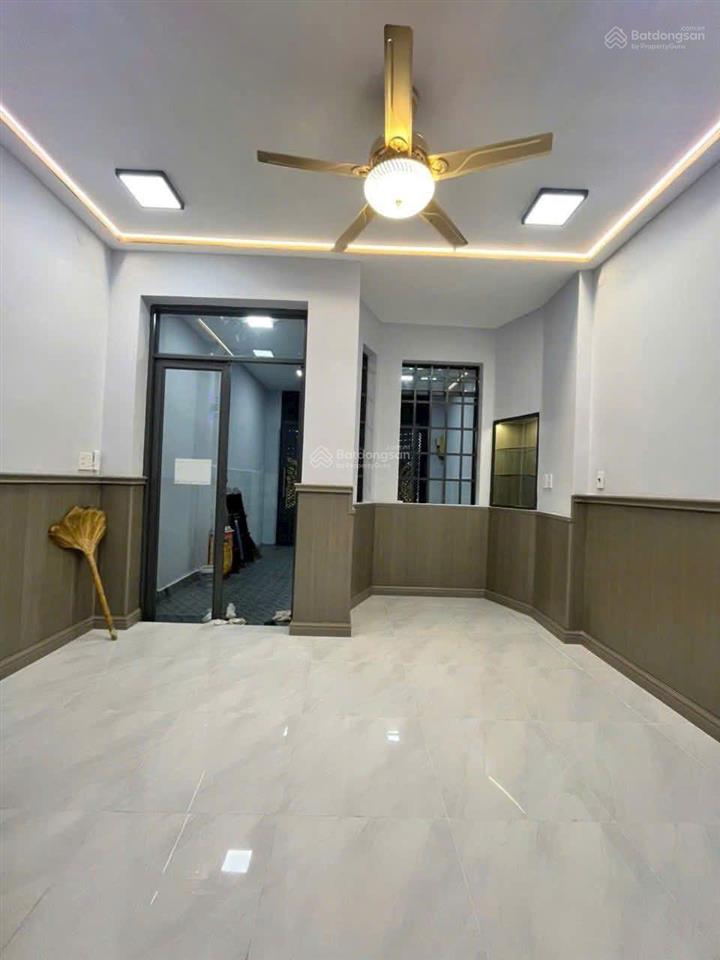 Nhà shr tt hóc môn hẻm ô tô 88m 5.25 tỷ vị trí thị trấn hóc môn sát lý thường kiệt