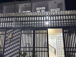 Nhà mới gần ngã ba đông quang hẻm ôtô giá chỉ 2.568 tỷ diện tích 4m x 17m (68m)