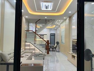 Cơ hội sở hữu nhà mặt tiền trung tâm hóc môn giá chỉ 7.2 tỷ, vị trí đắc địa, full nội thất