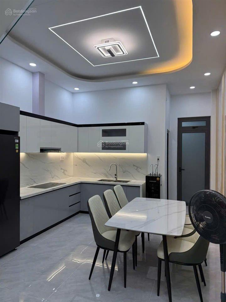 Cơ hội sở hữu nhà mặt tiền trung tâm hóc môn giá chỉ 7.2 tỷ, vị trí đắc địa, full nội thất