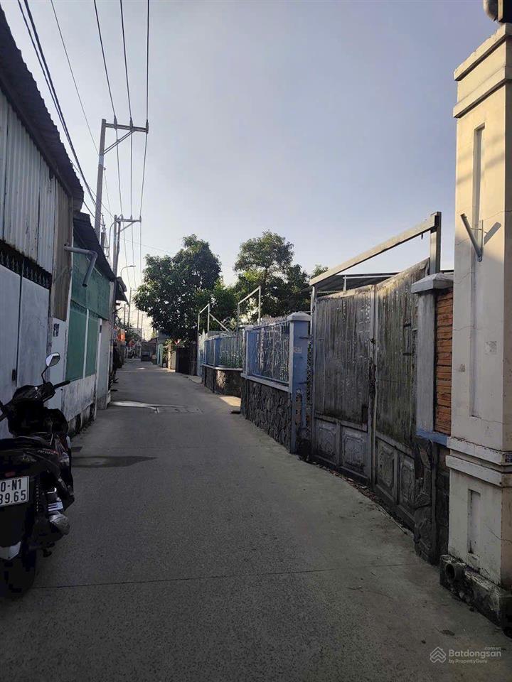 Bán lô đất thổ cư hẻm xe hơi sát mặt tiền trịnh thị miếng giáp q12 giá 3.49 tỷ