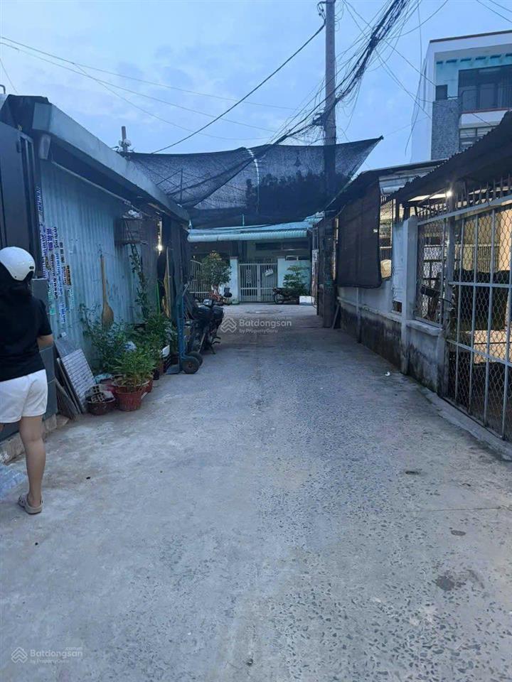 Bán nhà mới xinh lung linh gần chợ đầu mối đường nguyễn thị sóc  hẻm 5m giá 2.17 tỷ