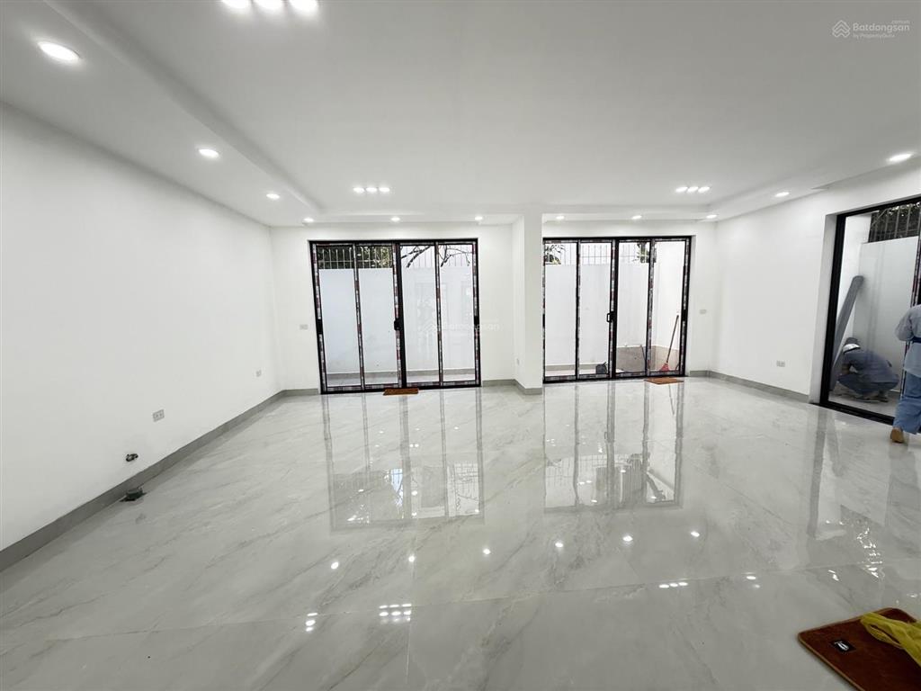 Bán biệt thự văn phú 222m2, 4 tầng mặt tiền 12m, 3x tỷ ôtô tránh vỉa hè kinh doanh thang máy cc
