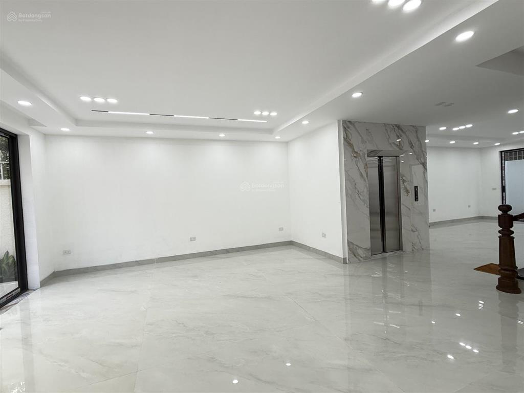 Bán biệt thự văn phú 222m2, 4 tầng mặt tiền 12m, 3x tỷ ôtô tránh vỉa hè kinh doanh thang máy cc