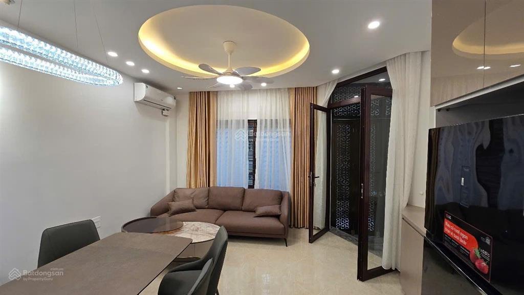 Bán nhà trần duy hưng, cầu giấy 52m2 6t mặt tiền 11m hơn 12tỷ thang máy kinh doanh văn phòng vỉa hè