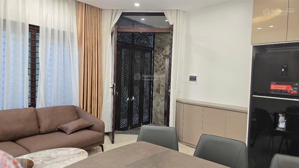 Bán nhà trần duy hưng, cầu giấy 52m2 6t mặt tiền 11m hơn 12tỷ thang máy kinh doanh văn phòng vỉa hè