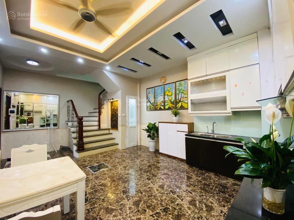 Bán khách sạn mặt phố đội cấn ba đình 2300m2 25 tầng mặt tiền 55m 1561 tỷ 5sao thuê 150tỷ/năm cc