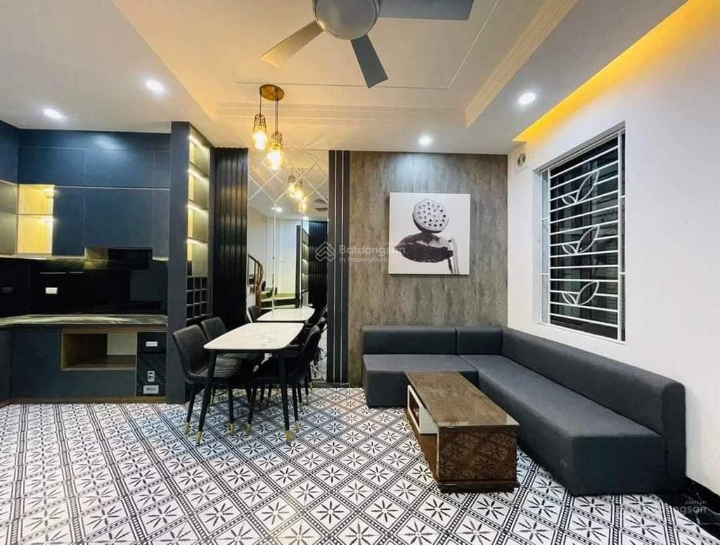 Bán khách sạn mặt phố đội cấn ba đình 2300m2 25 tầng mặt tiền 55m 1561 tỷ 5sao thuê 150tỷ/năm cc