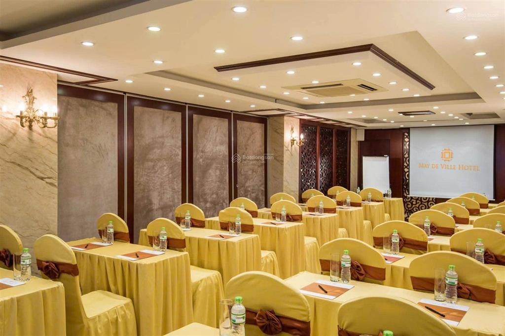 Bán khách sạn mặt phố gia ngư hoàn kiếm 500m2 13 tầng mặt tiền 20m 1400 tỷ 5 sao thuê 50tỷ/năm cc