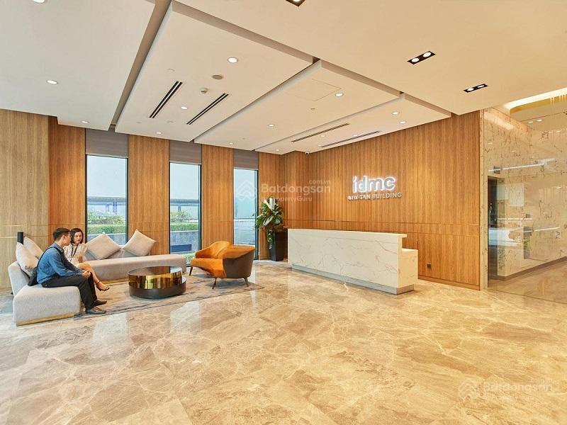 Bán khách sạn mặt phố gia ngư hoàn kiếm 500m2 13 tầng mặt tiền 20m 1400 tỷ 5 sao thuê 50tỷ/năm cc