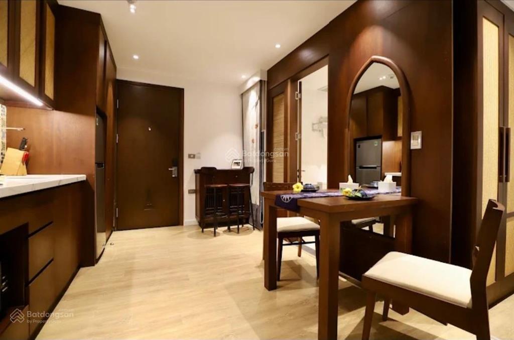 Bán nhà mặt phố quảng khánh tây hồ 200m2 6 tầng mặt tiền 10m 2xx tỷ view hồ kinh doanh ôtô tránh cc