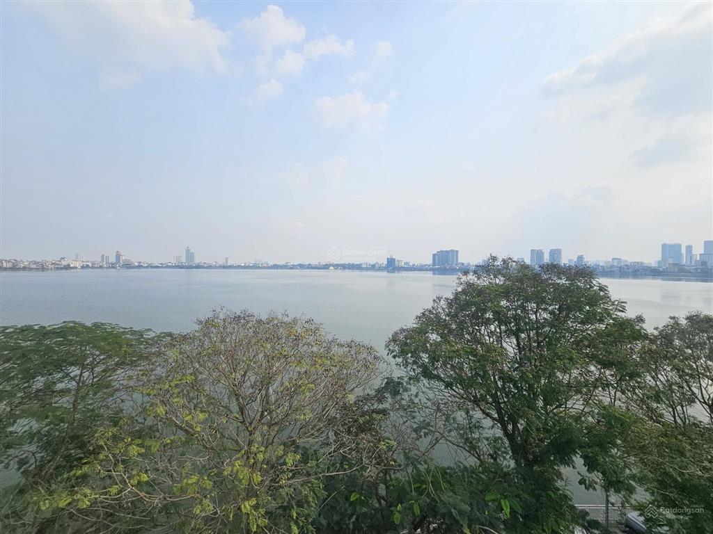 Bán nhà mặt phố quảng khánh tây hồ 200m2 6 tầng mặt tiền 10m 2xx tỷ view hồ kinh doanh ôtô tránh cc