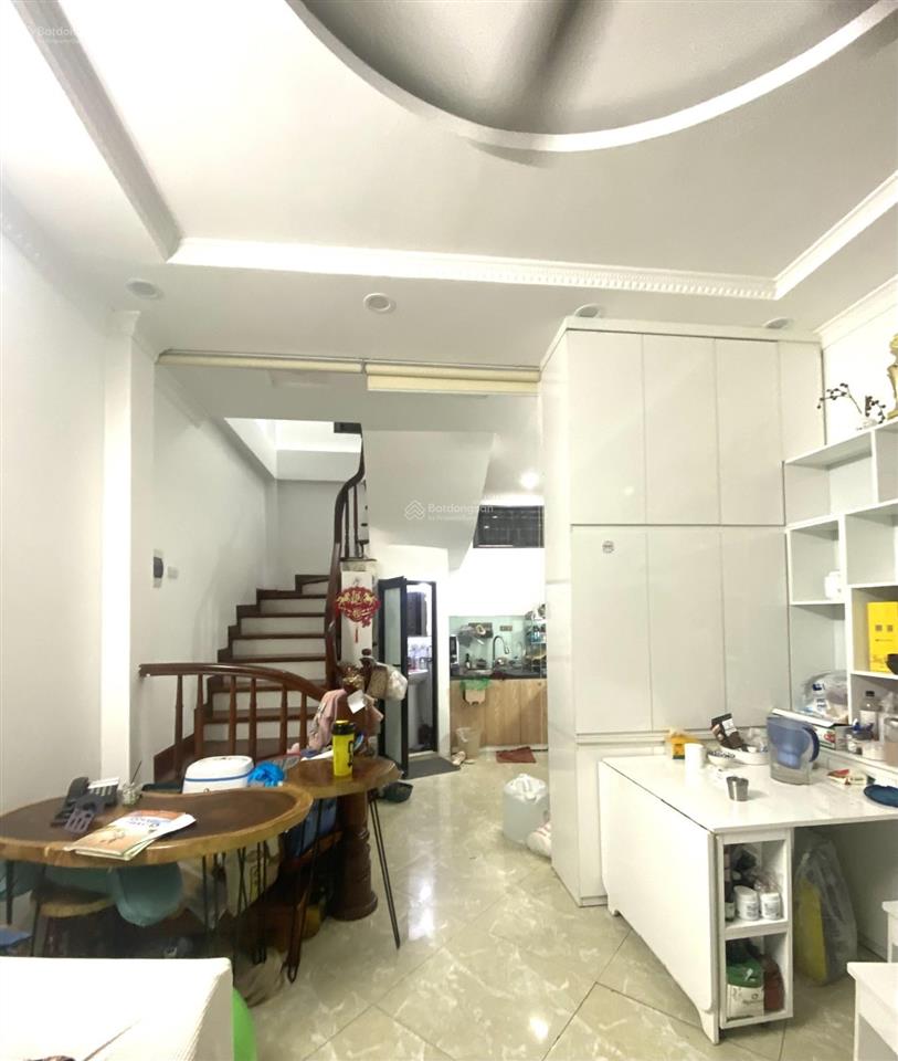 Bán nhà láng hạ 40m2 5 tầng mặt tiền 6m 1x tỷ gần phố nhà đẹp ở ngay cc 0976 052 ***