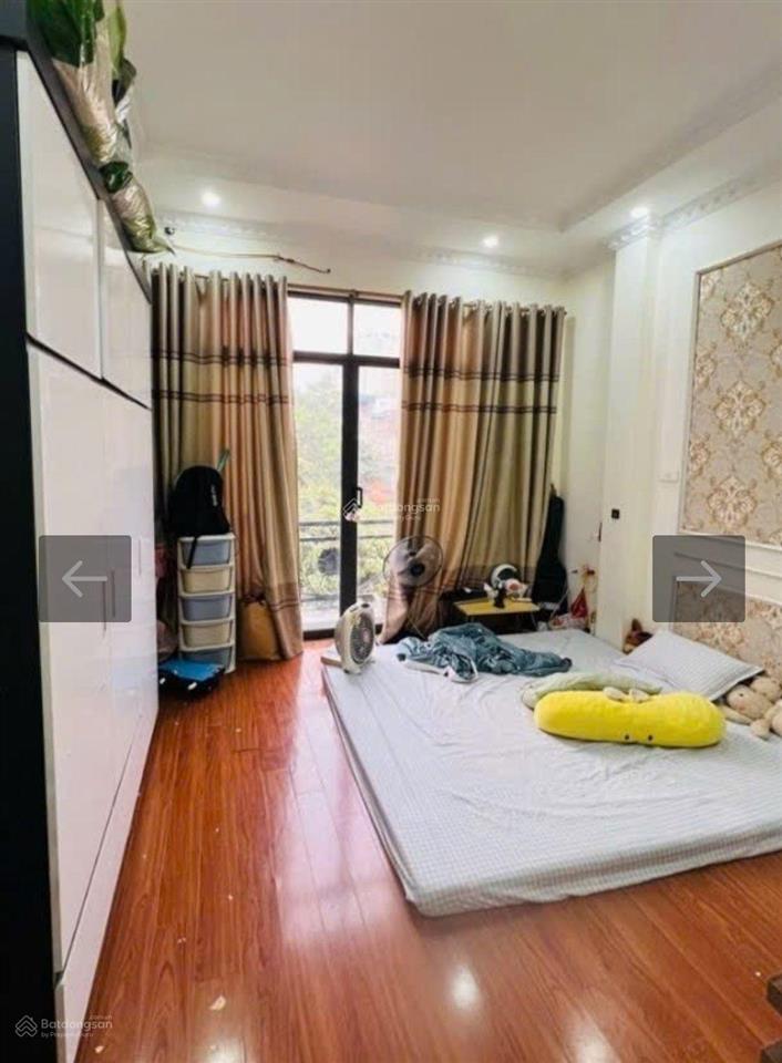 Bán nhà dịch vụ cây quýt la khê hà đông 48m2 4 tầng mặt tiền 4.2m 1x tỷ ôtô tránh vỉa hè 0976 052 ***