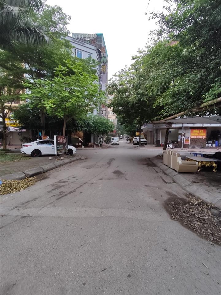 Bán nhà lạc long quân tây hồ 370m2 mặt tiền 30m 1xx tỷ cấp 4 xây khách sạn homestay apartments ch