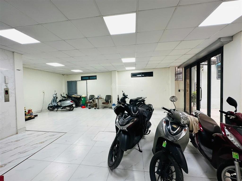Bán nhà kim mã ba đình 110m2 7 tầng mặt tiền 9m 3x tỷ thang máy gần ôtô tránh cc 0976 052 ***