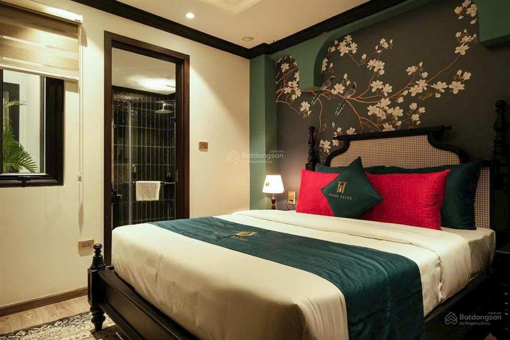 Bán khách sạn lê đức thọ 130m2 9 tầng mặt tiền 25m 1,5 tỷ 5 sao hđ thuê 600 triệu/tháng cc