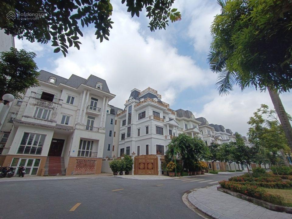 Bán nhà lạc long quân tây hồ 800m2 4 tầng mặt tiền 20m 400 tỷ lô góc ô tô tránh, cc 0976 052 ***