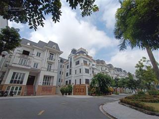Bán nhà lạc long quân tây hồ 800m2 4 tầng mặt tiền 20m 400 tỷ lô góc ô tô tránh, cc 0976 052 ***
