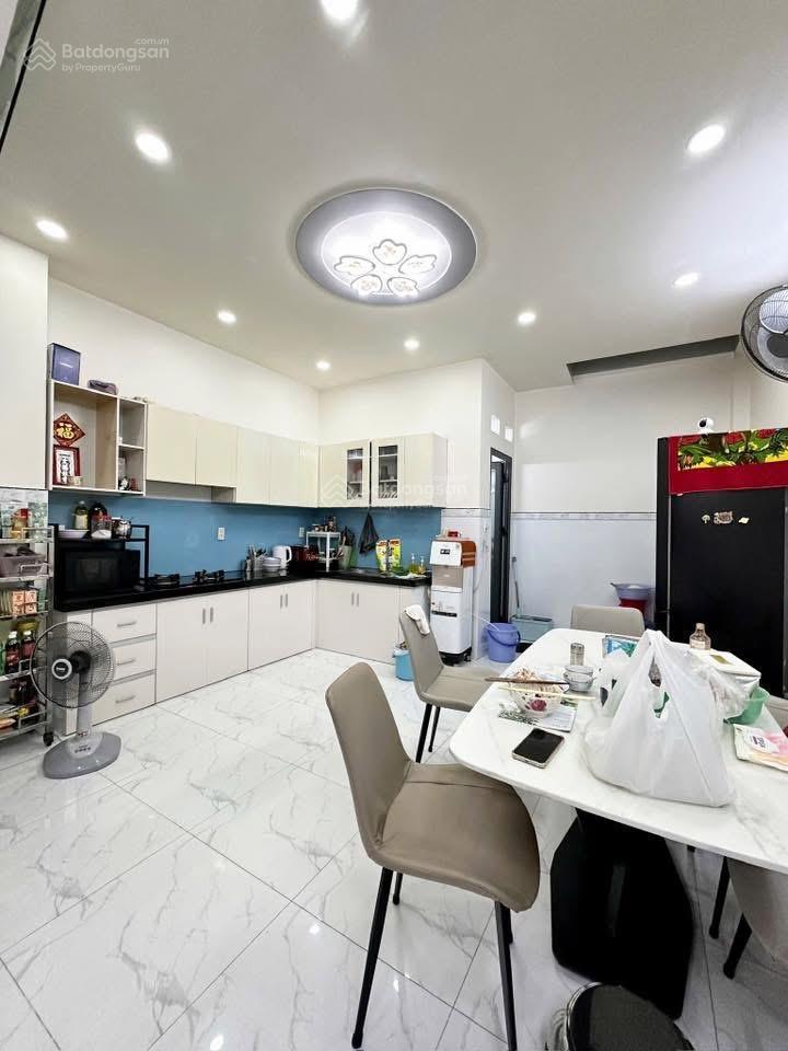 Cần bán nhà hẻm 413 lê văn quới