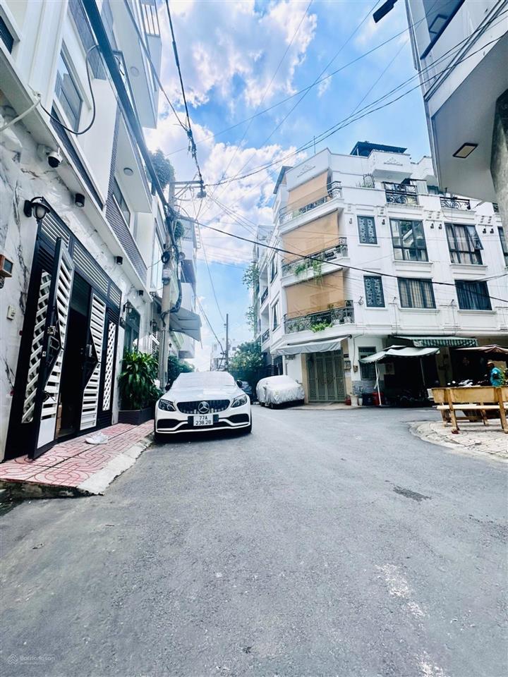 Bán nhà đường lê văn quới oto xe tải quay đầu