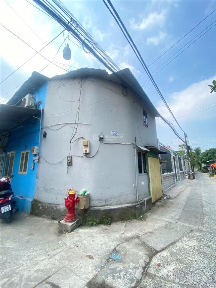 Nhà nhỏ xinh hiếm lô góc 2 mặt tiền bình chánh 13m giá 395 triệu
đang có dòng tiển ~2