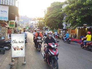 Nhà mặt tiền kinh doanh ngay chợ liên khu 56 bình tân dt 69m (4x17)chỉ4tỷ7
đong tiền