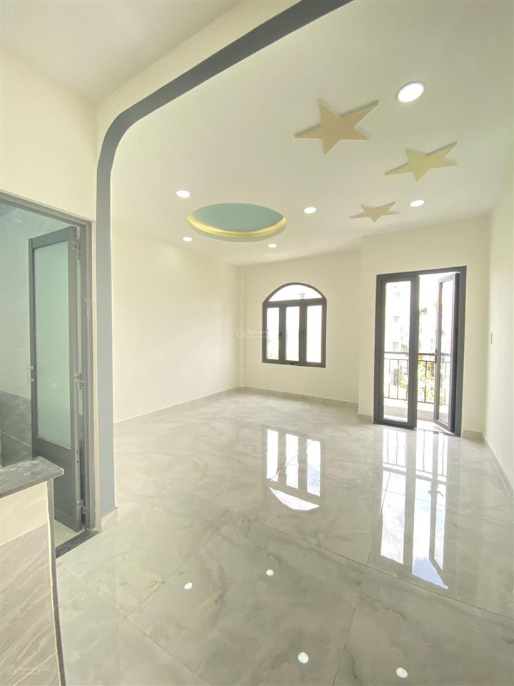 Siêu phẩm 5 tầng ô tô vào nhàkinh doanh tốt  gần aeon tân phú
dt 52m ( 4,4x12)giá 6tỷ15