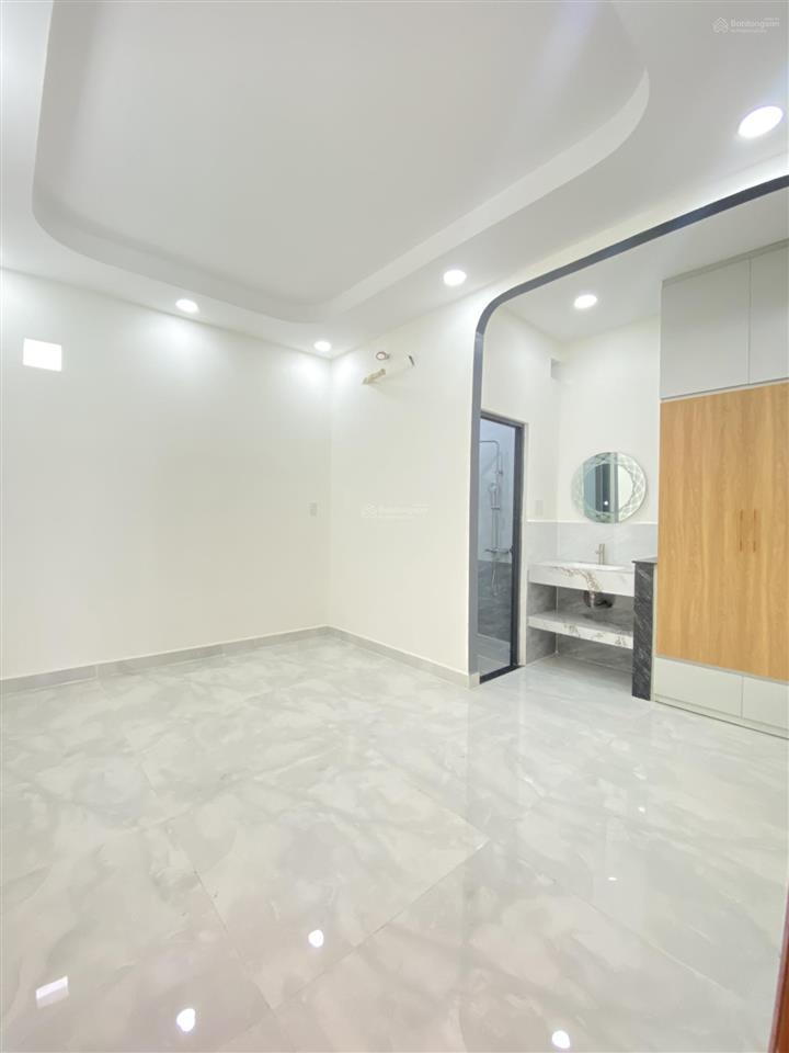 Siêu phẩm 5 tầng ô tô vào nhàkinh doanh tốt  gần aeon tân phú
dt 52m ( 4,4x12)giá 6tỷ15