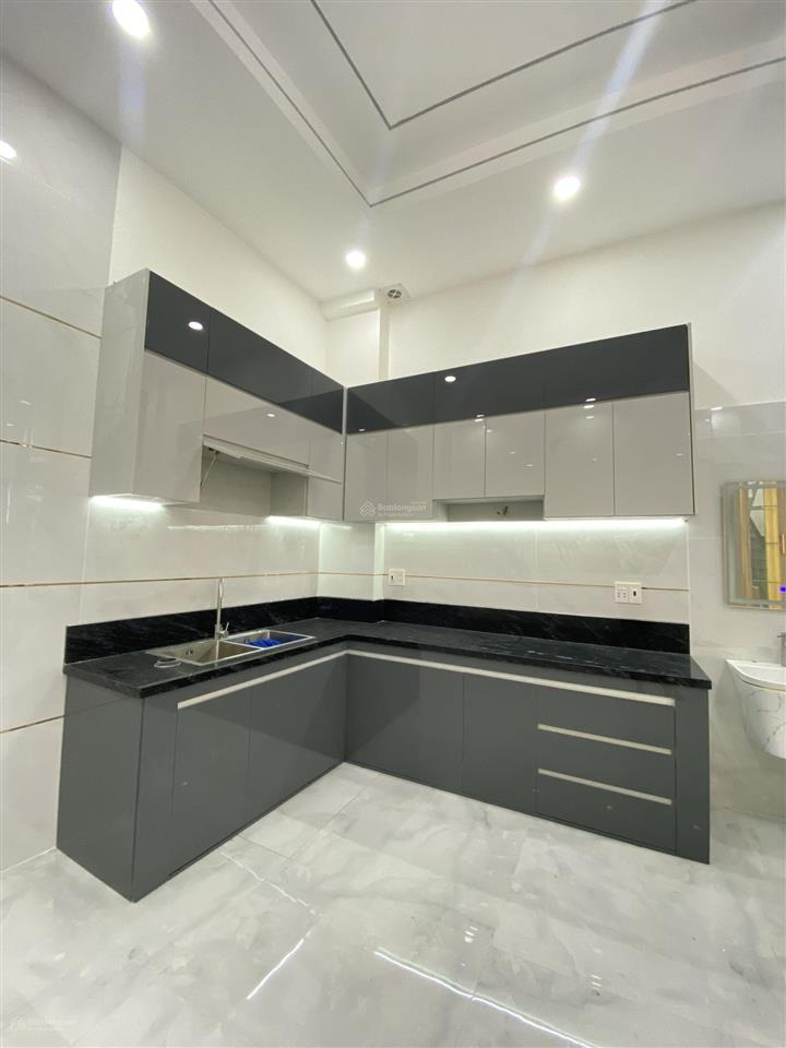 Siêu phẩm 5 tầng ô tô vào nhàkinh doanh tốt  gần aeon tân phú
dt 52m ( 4,4x12)giá 6tỷ15