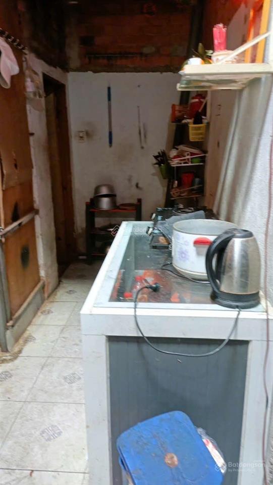 Nhà hẻm xe tải 1 trục hương lộ 2
ngang 6,2 dài 18m (108m)
chỉ 7tỷ9