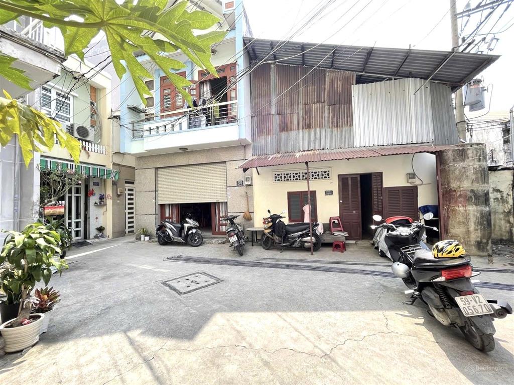 Cực hiếm mặt tiền lũy bán bích nhà mới đẹp 3 tầng full nội thất kinh doanh đỉnh chỉ 5tỷ950