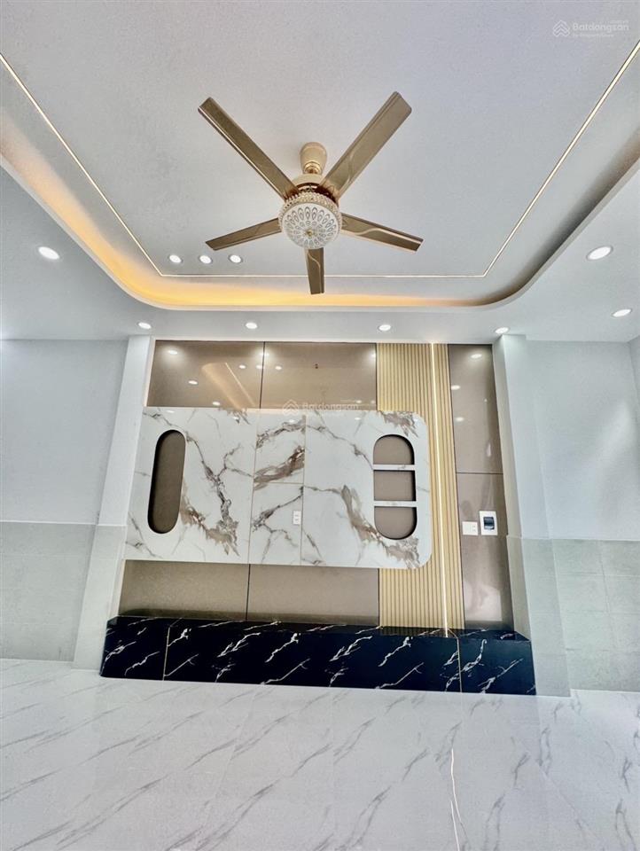 Nhà đẹp 1 sẹc lê văn quới, hẻm xe tải 6m thông, căn góc 2 mặt thoáng 60m2 (4x15), 4pn  chỉ 5 tỷ 3