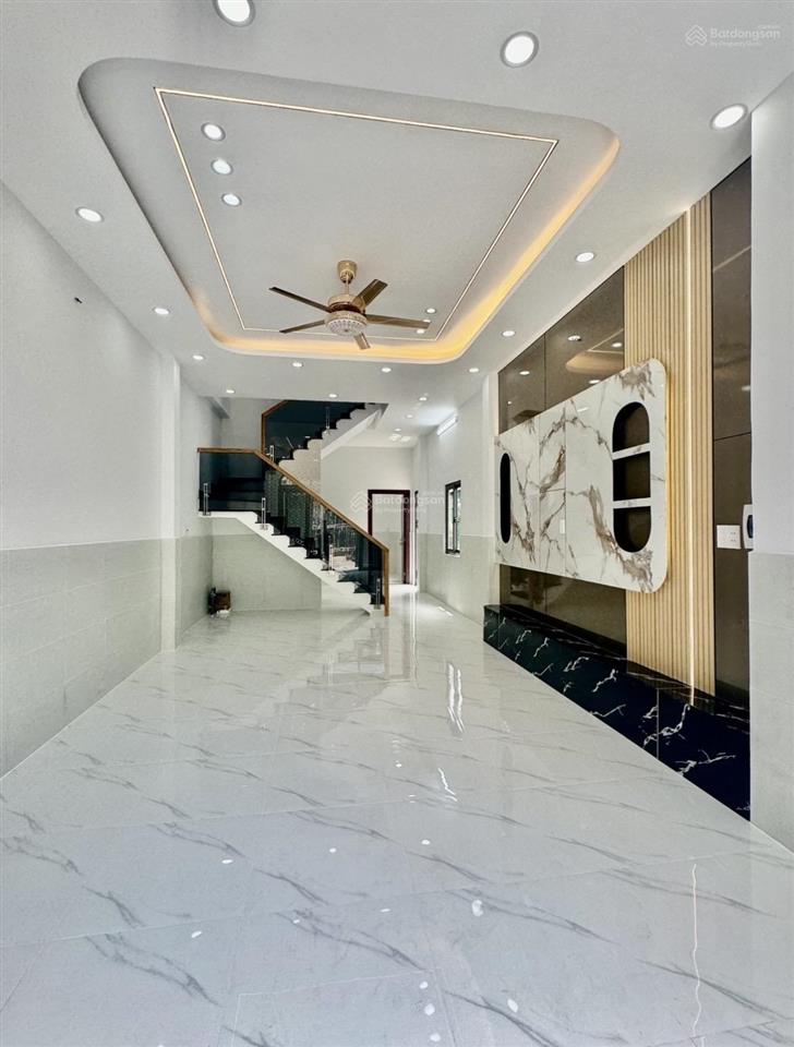 Nhà đẹp 1 sẹc lê văn quới, hẻm xe tải 6m thông, căn góc 2 mặt thoáng 60m2 (4x15), 4pn  chỉ 5 tỷ 3