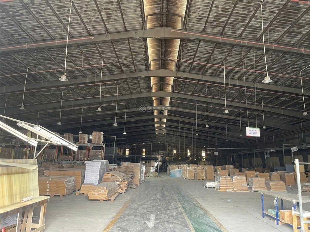 Cho thuê xưởng 5850m2, giá ~410 triệu tại tân uyên, hcm