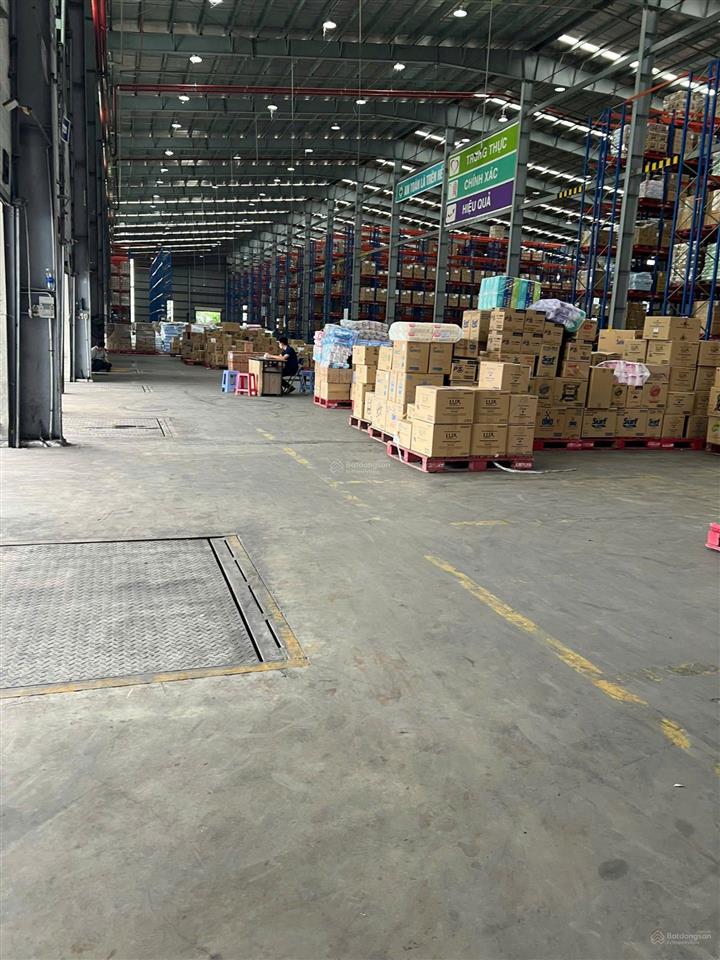 Cho thuê kho 8600m2  giá 989tr/th tại dĩ an