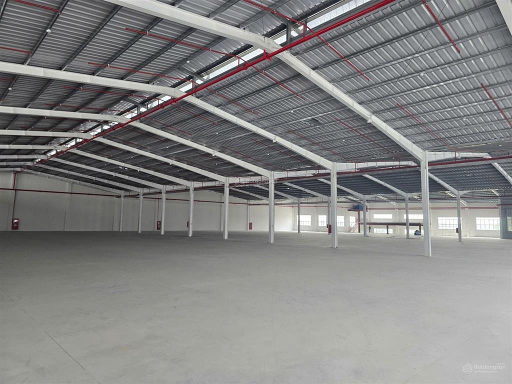 Cho thuê xưởng 9000m²  giá 480 triệu tại tân uyên  tp hcm