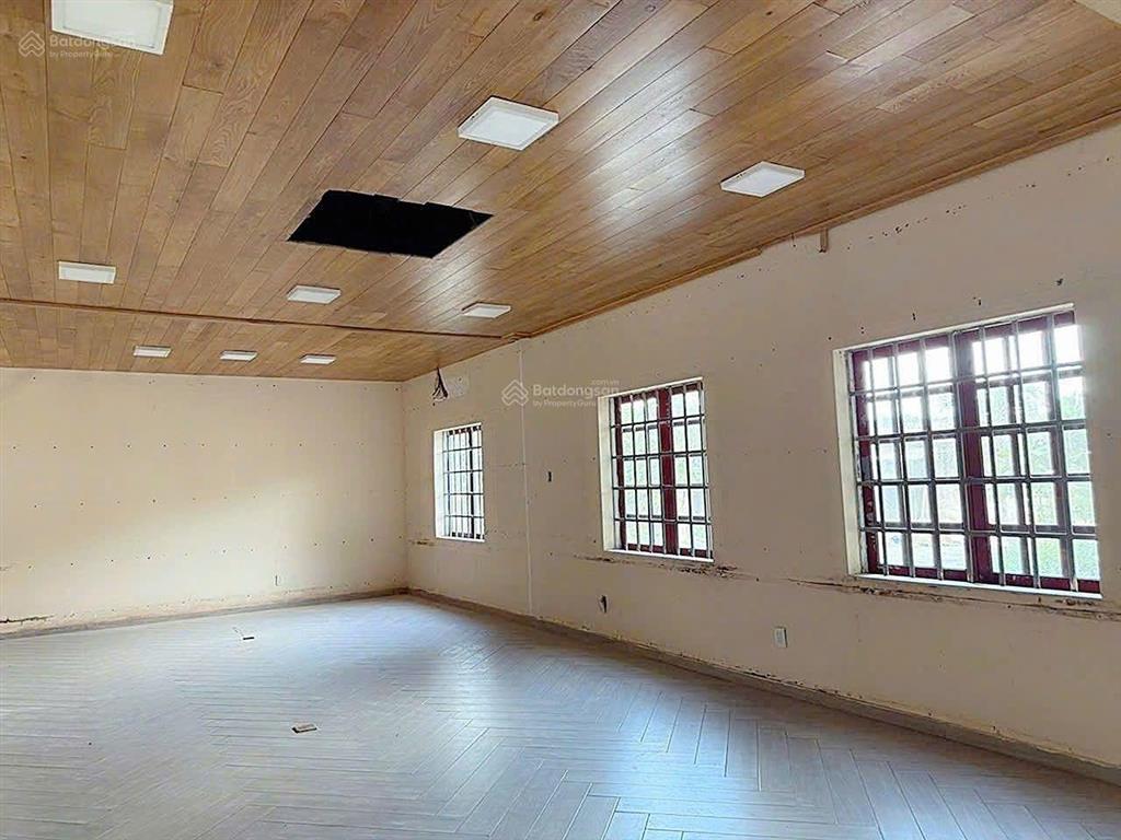 Cho thuê xưởng 2600m250 triệu/th tại tân uyên hcm