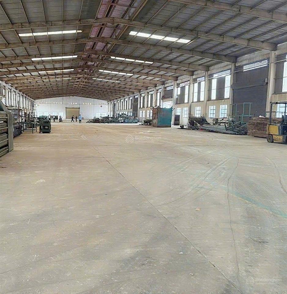Cho thuê xưởng 2600m250 triệu/th tại tân uyên hcm