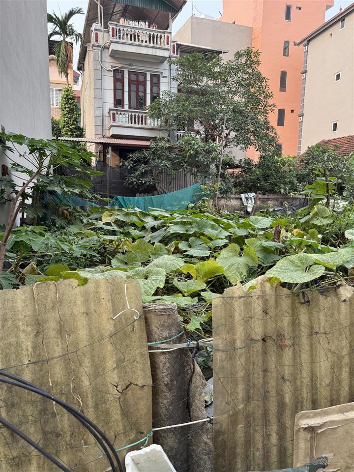 Bán đất tại đông ngạc bắc từ liêm full thổ cư, 22,4 tỷ, 236 m2, thửa cuối cùng làng cổ.