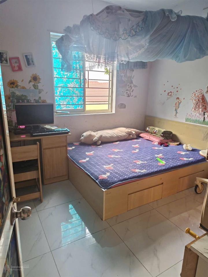 Bán gấp  2,750 tỷ căn hộ ehome 1  dương đình hội  tặng full nội thất