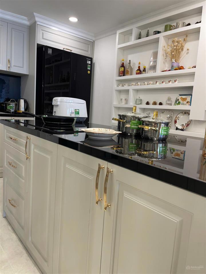 Bán cc cosmo city tại nguyễn thị thập, 7,7 tỷ, 119m2, 3pn, 2wc, full nội thất